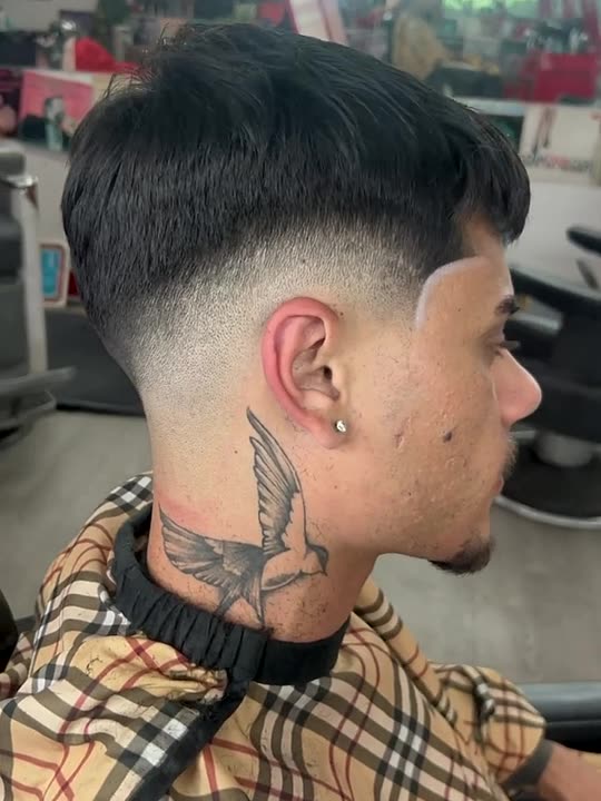 Side profile fade and lineup